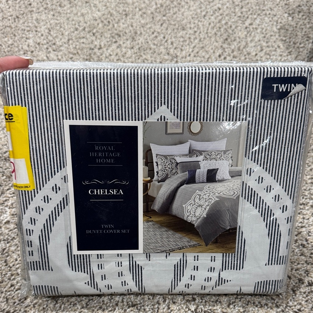 Chelsea Twin Duvet Cover Set - navy